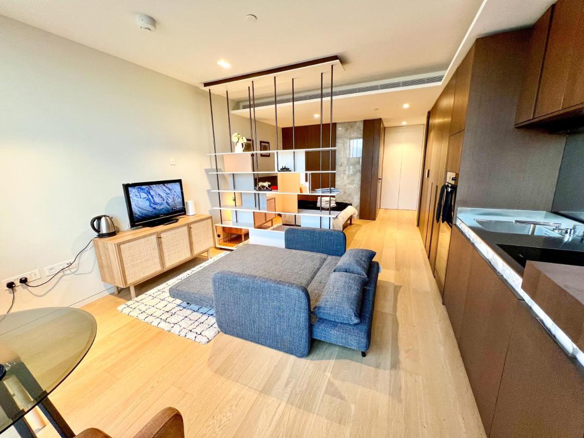 Deluxe Entire Studio Next To London Eye & Trafalgar Square Aparthotel Luaran gambar