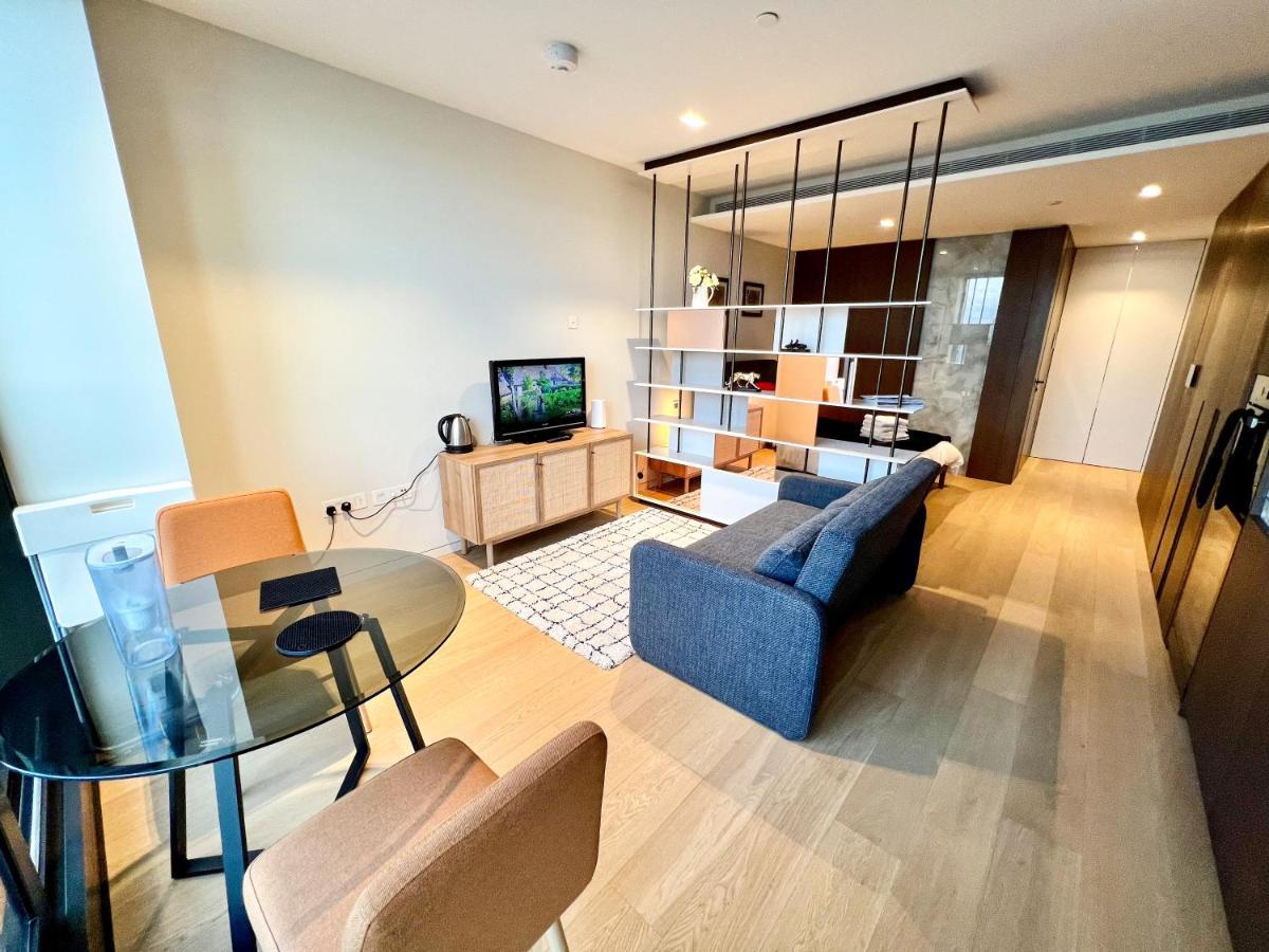 Deluxe Entire Studio Next To London Eye & Trafalgar Square Aparthotel Luaran gambar