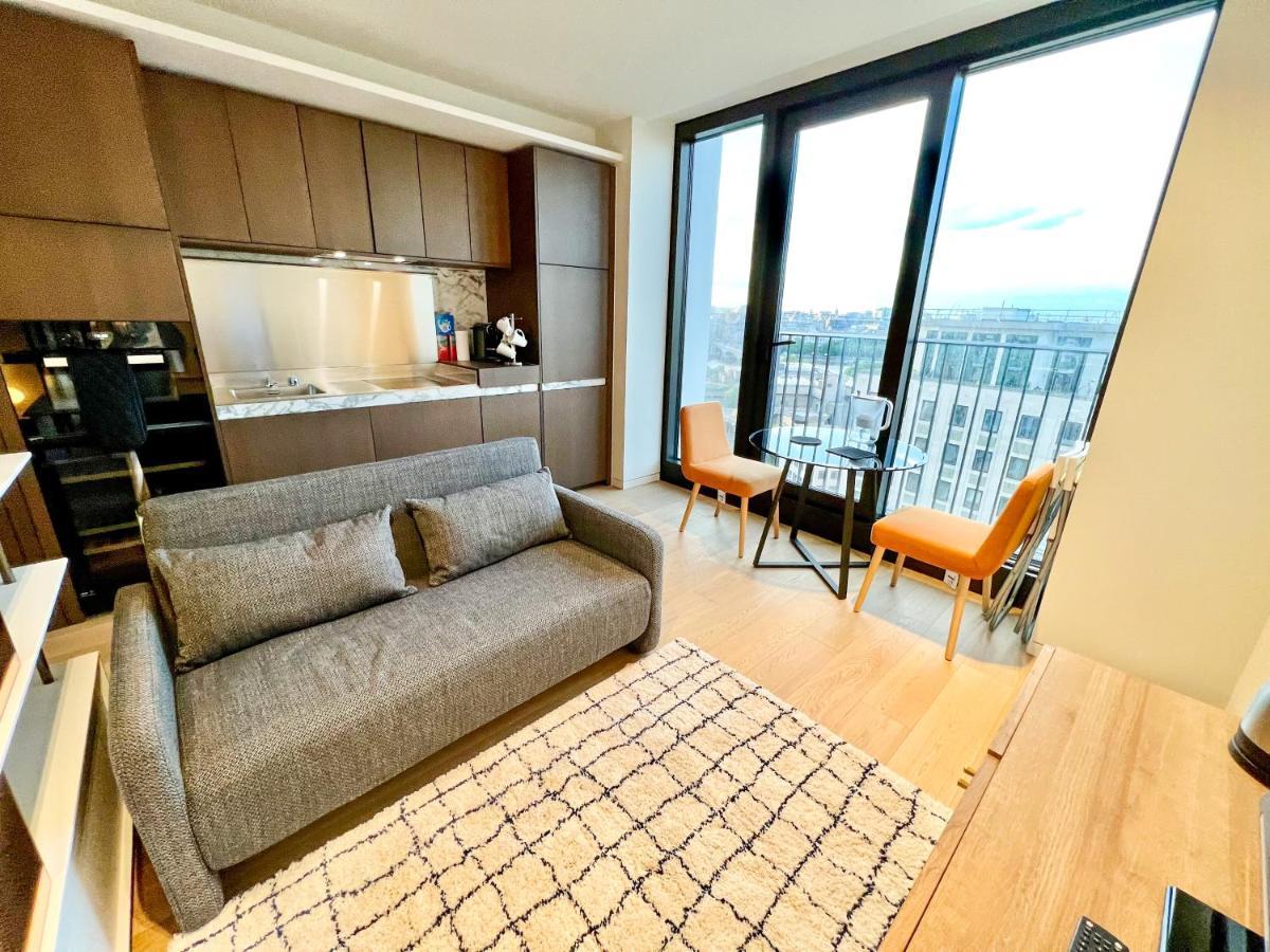 Deluxe Entire Studio Next To London Eye & Trafalgar Square Aparthotel Luaran gambar