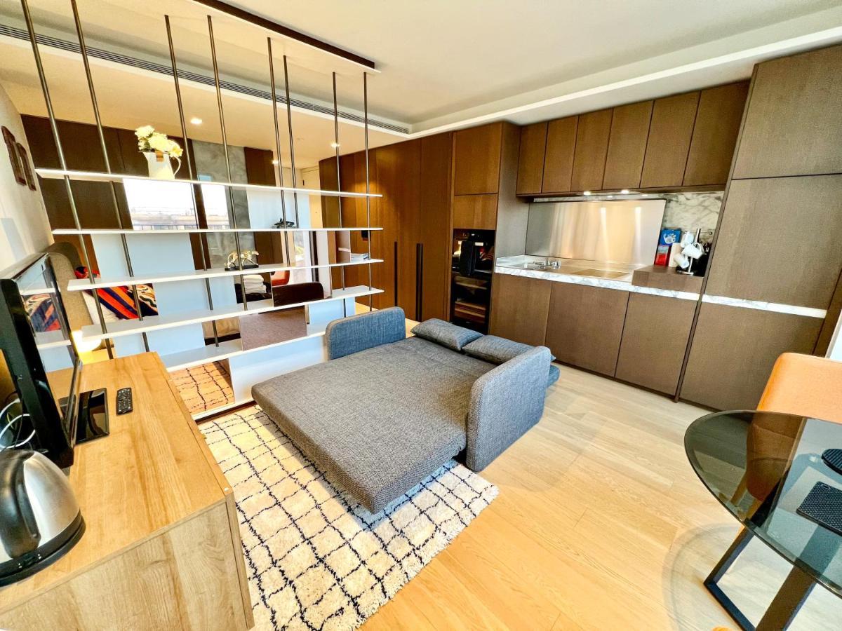 Deluxe Entire Studio Next To London Eye & Trafalgar Square Aparthotel Luaran gambar
