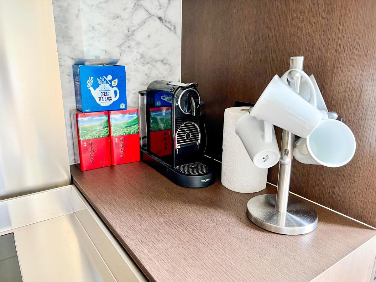 Deluxe Entire Studio Next To London Eye & Trafalgar Square Aparthotel Luaran gambar