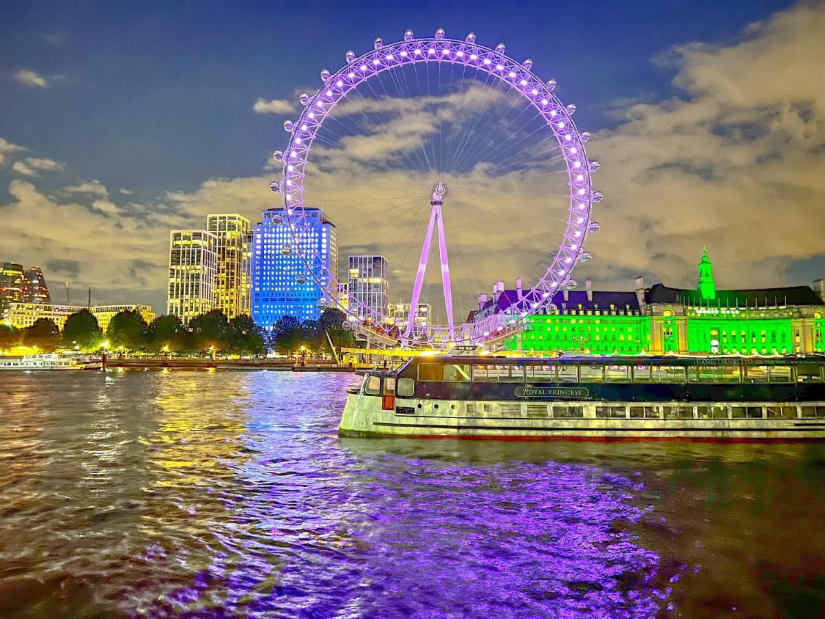 Deluxe Entire Studio Next To London Eye & Trafalgar Square Aparthotel Luaran gambar